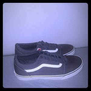 New Vans size 12 in men